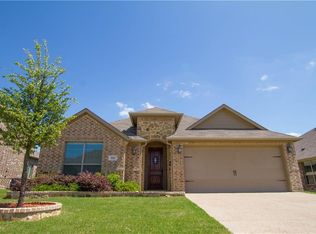 936 Gray Wash Dr, Saginaw, TX 76179