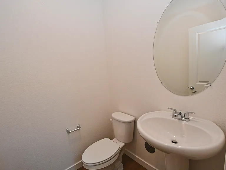 1018 Middle Gate Rd — Photo 16
