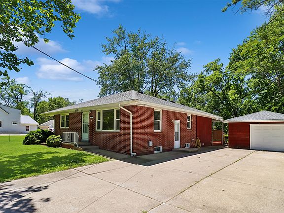 4th image of 5950 SE 19th St