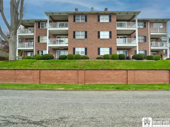 6 W Terrace Ave APT 6, Lakewood, NY 14750