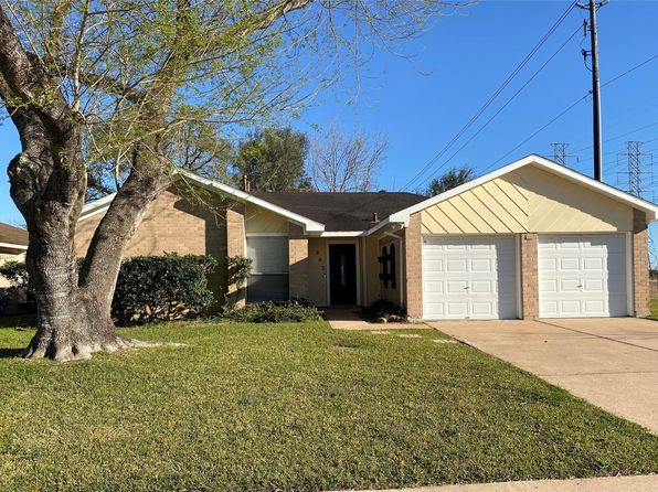 302 El Toro Ln