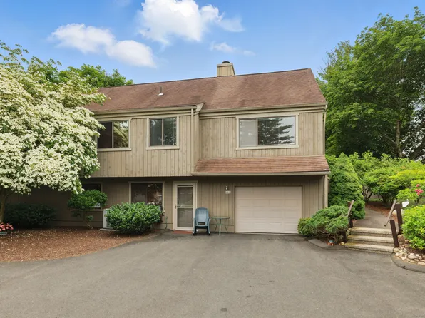 646 Onondaga Lane #B, Stratford, CT 06614
