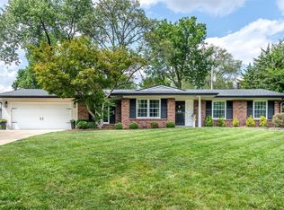 12147 Land O Lakes Dr, Saint Louis, MO
