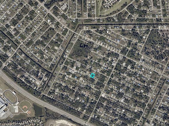 3rd image of 4720/4722 27th St SW