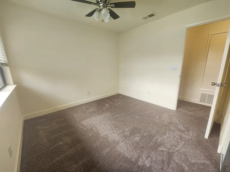 201 Compton Cir #D — Photo 9