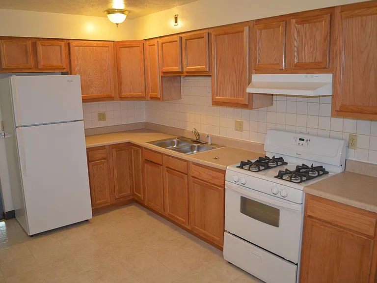 6300 Ervin Rd #D — Photo 1
