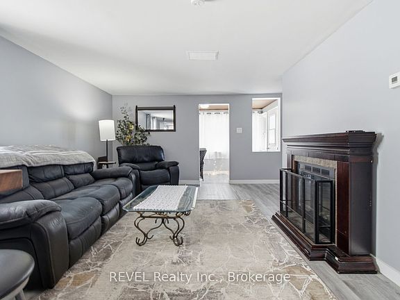 3rd image of 149 Knoll St