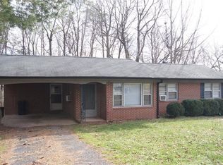 410 Pinewood Dr, Madison, NC 27025