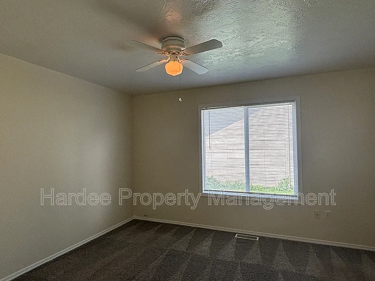 10764 W Goldenrod Ave — Photo 14