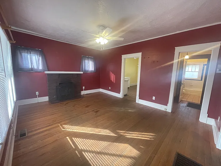 123 Maple St SE — Photo 5