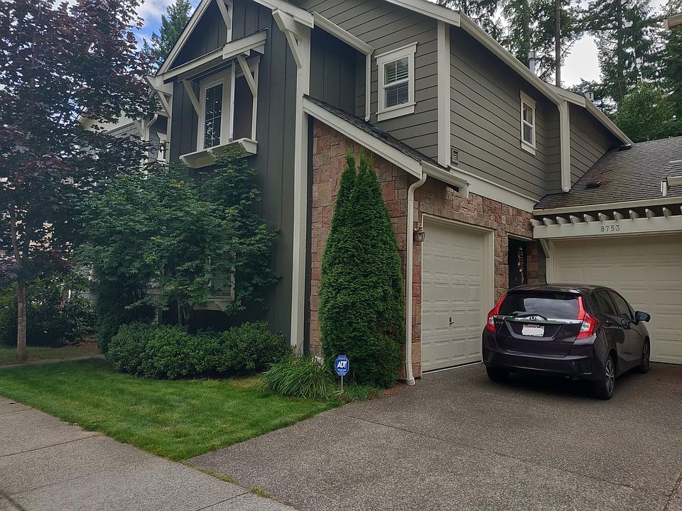 2nd image of 8753 233rd Pl NE