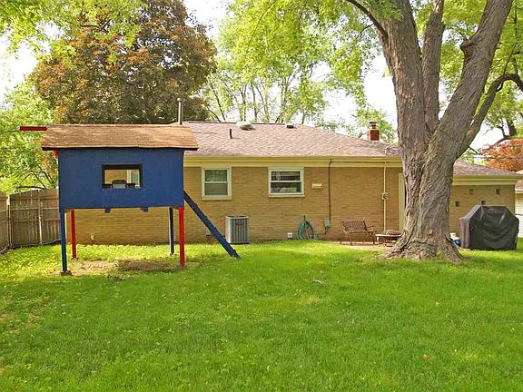 4th image of 1814 E Saint Jude Ct