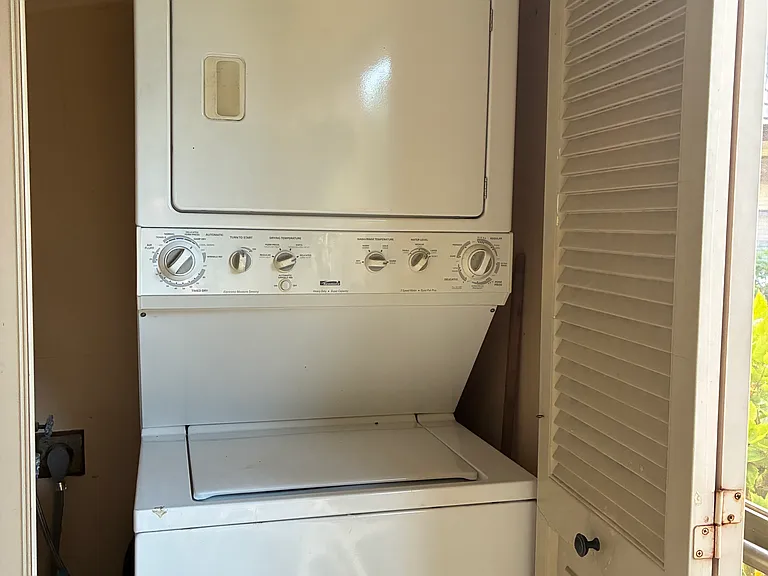 1985 NE Collins Cir #1 — Photo 19