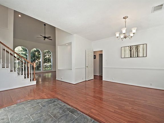 4th image of 8007 Weeping Willow Pl