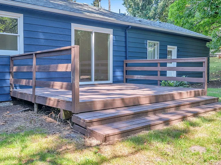 9710 S Corbett Ln — Photo 16