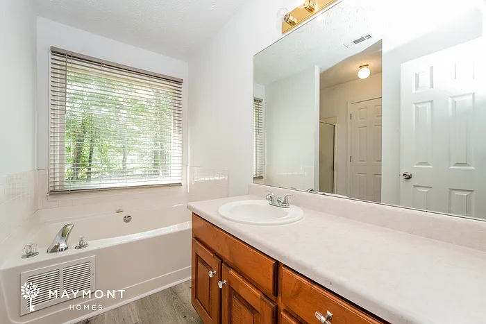160 Princeton Way — Photo 12