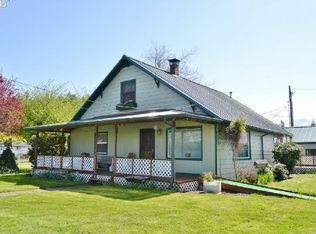 1810 Cascade Dr, Lebanon, OR 97355