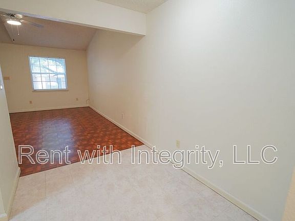 5th image of 2335 Parrot Ln