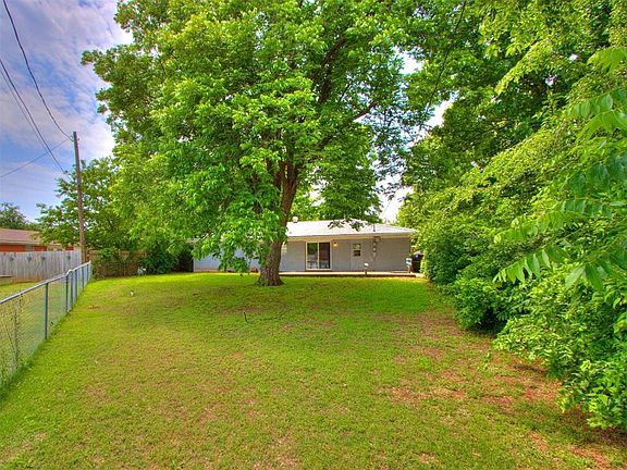 2nd image of 2328 S Krowse Dr