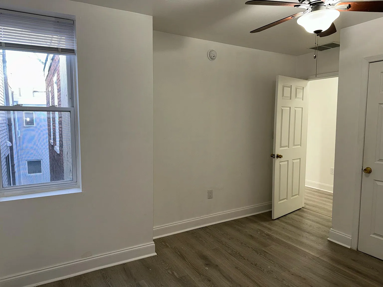 1 bed, 700 sqft, $1,538 — Photo 2