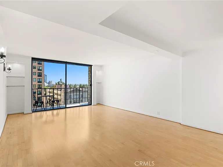 10535 Wilshire #912 — Photo 2