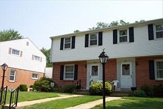 2nd image of 766 Emerald Dr