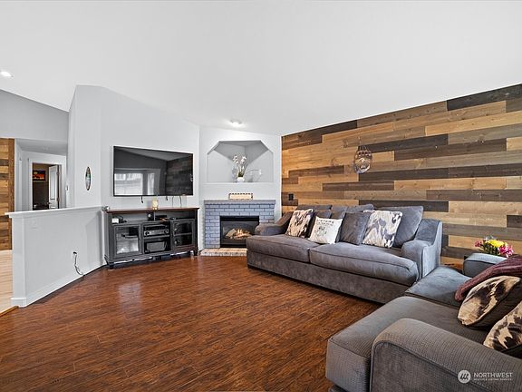 3rd image of 7911 204th Street Ct E