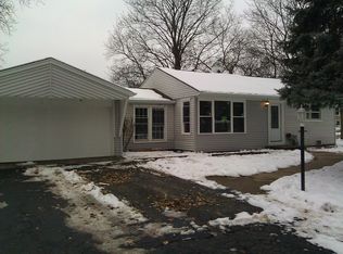 2901 South Ct, Rolling Meadows, IL 60008