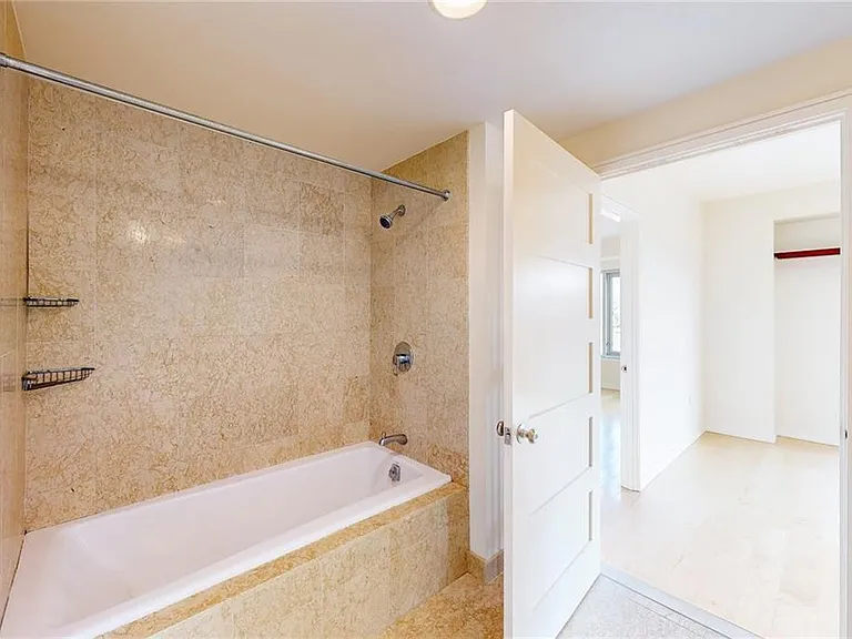 100 Exchange St #1405 — Photo 16