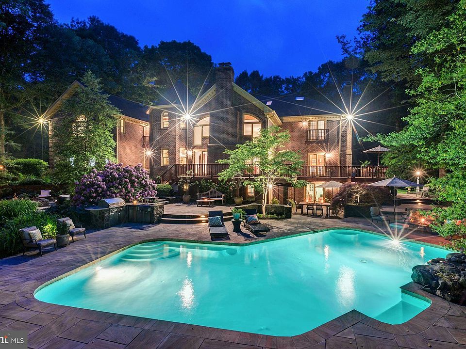 9495 Beach Mill Rd, Great Falls, VA 22066 Zillow