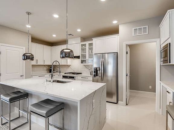 3rd image of 5833 Casa Branca St