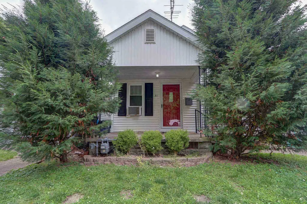 311 N Englewood Ave photo 1