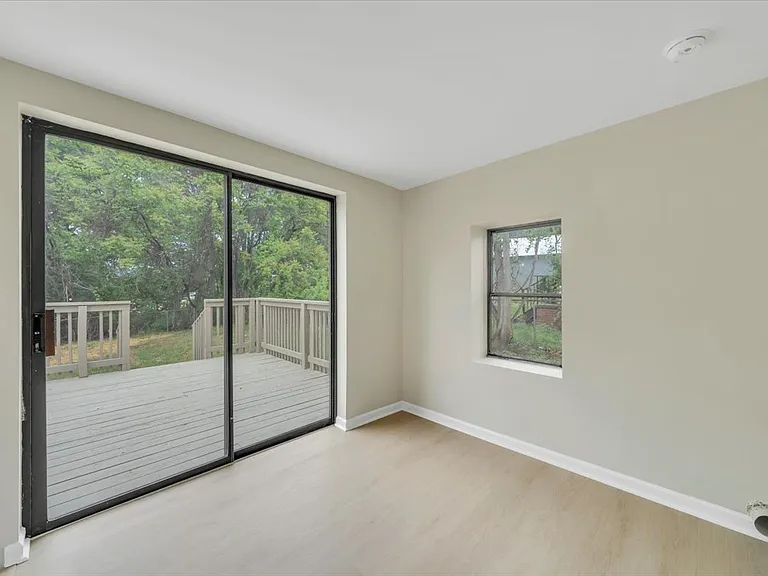 4532 Tacoma St NE — Photo 11