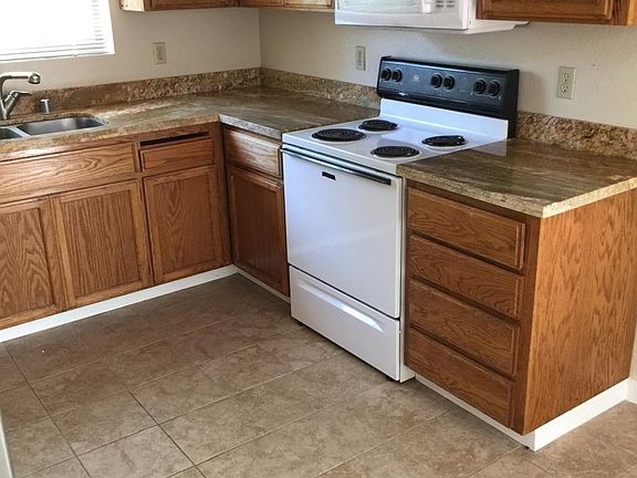 3rd image of 44031 Cerro Ct #1