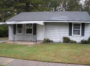 2502 Sunset Dr, Chesapeake, VA 23323