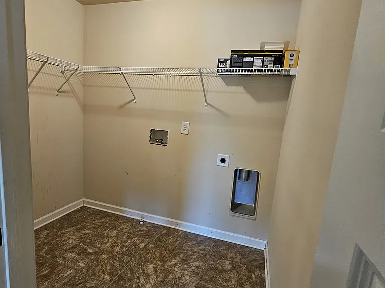 416 Sunnybrook Ln — Photo 52