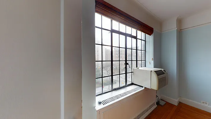 Rented by Bond New York | media 17