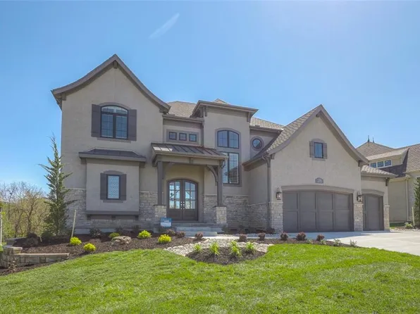 17032 Parkhill St, Overland Park, KS 66221
