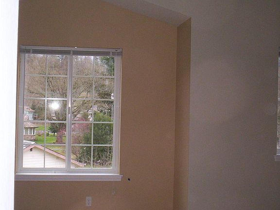 4th image of 849 Garden Green Pl