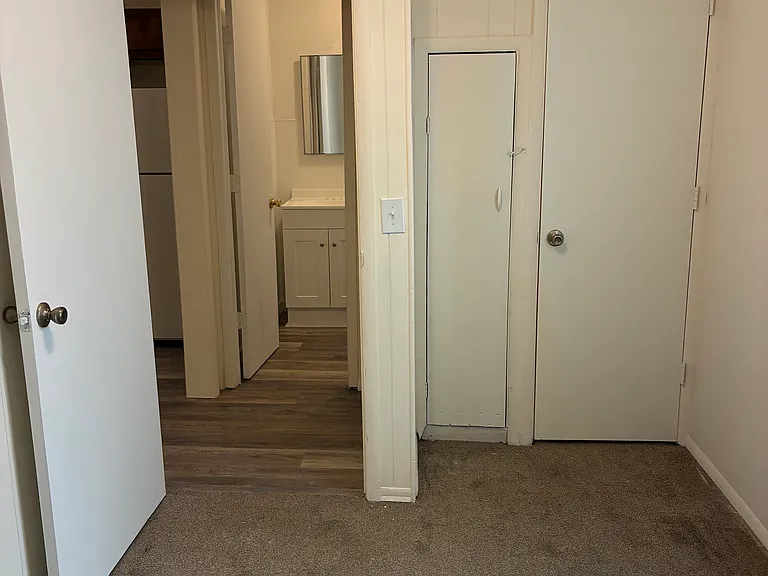 405 E Church St #5 — Photo 1