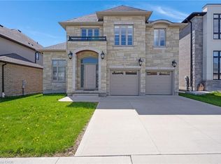305 Blair Creek Dr, Kitchener, ON N2P 0G4