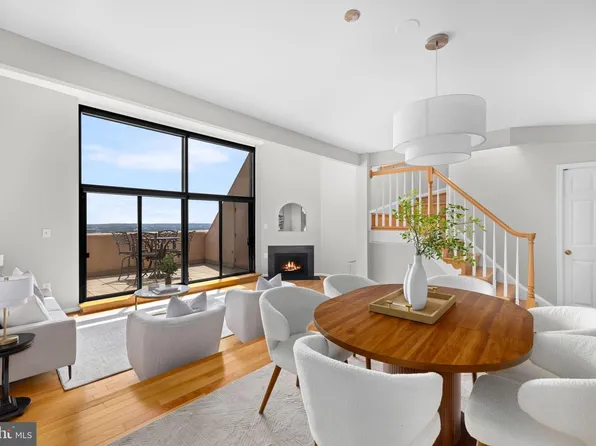 1301 N Courthouse Rd APT 1805, Arlington, VA 22201