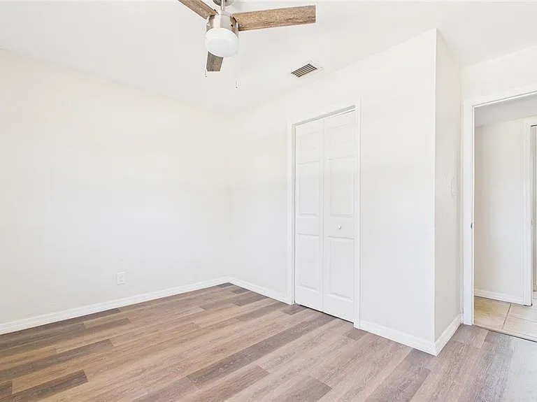 4418 W Fairview Hts — Photo 30