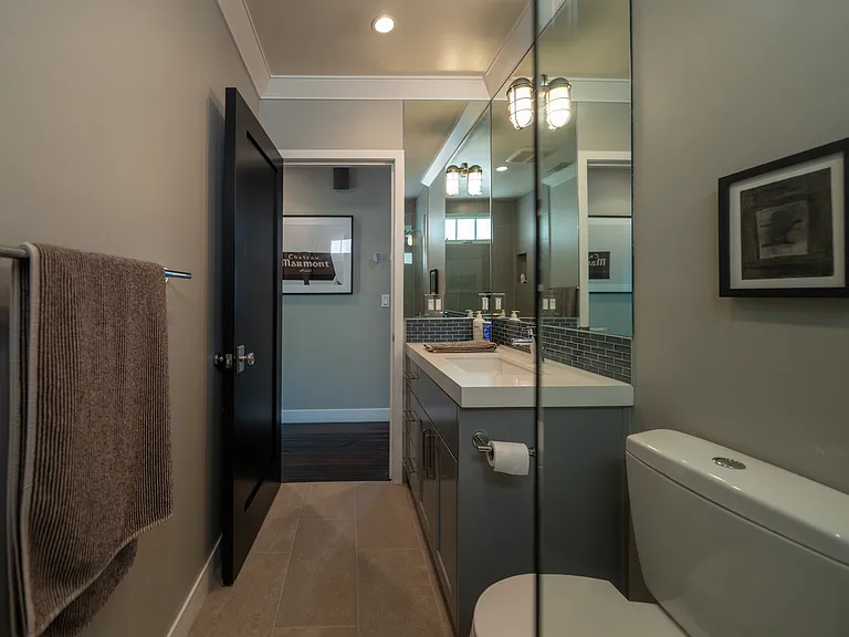 1302 N Fuller Ave — Photo 11