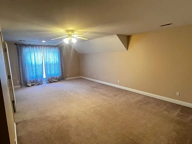 2708 Bayhill Dr — Photo 12
