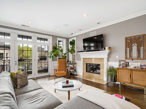 5th image of 625 W Buckingham Pl #3