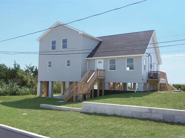 22 Rod E, Patchogue, NY 11772