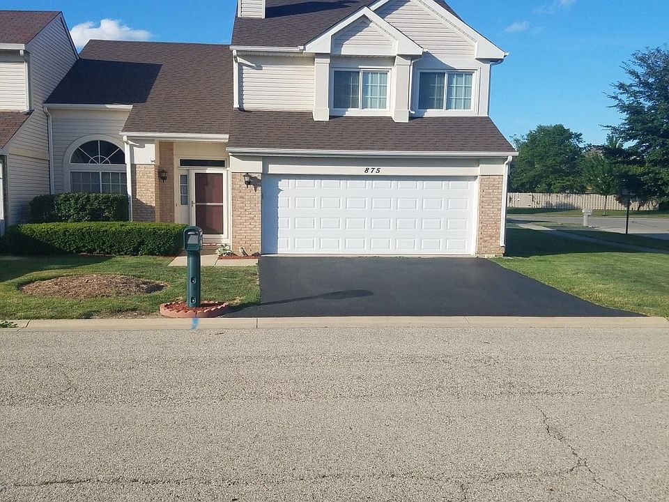 1st image of 875 Dogwood Ln