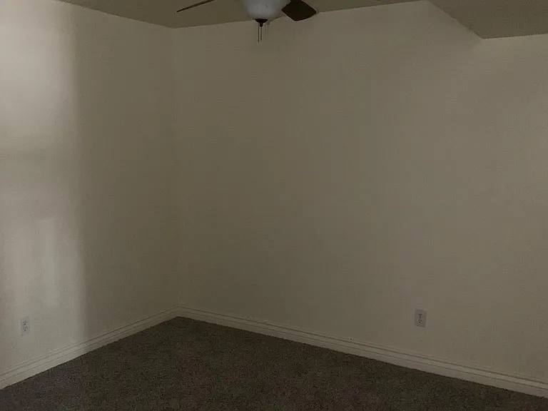 1474 E Hedrick Dr — Photo 16