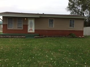 420 Elizabeth Ct, Godfrey, IL 62035